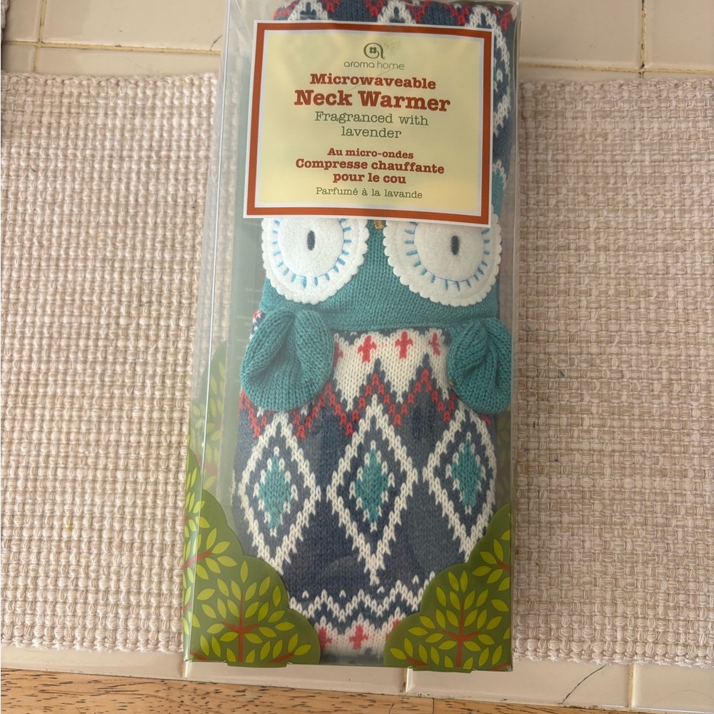 Aroma Home Green Owl Neck Warmer